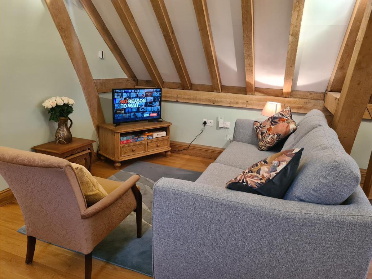 Mayfield Renovated Loft On Working Farmアパートメント エクステリア 写真